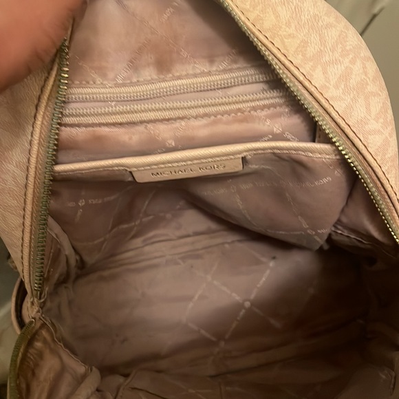 Michael Kors please check all picture of condition - Picture 15 of 17